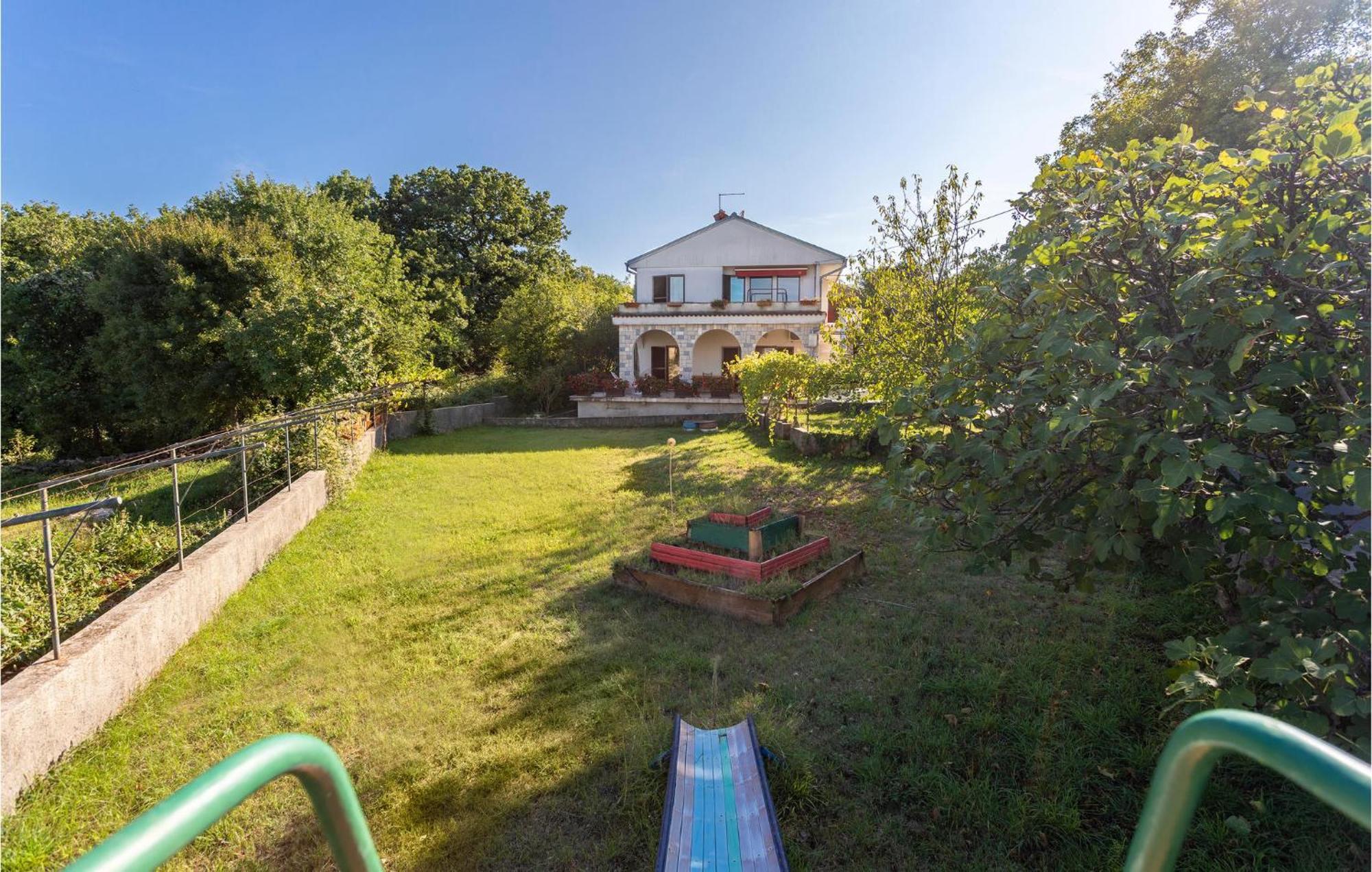Beautiful Apartment In Malinska With Wifi Exterior foto