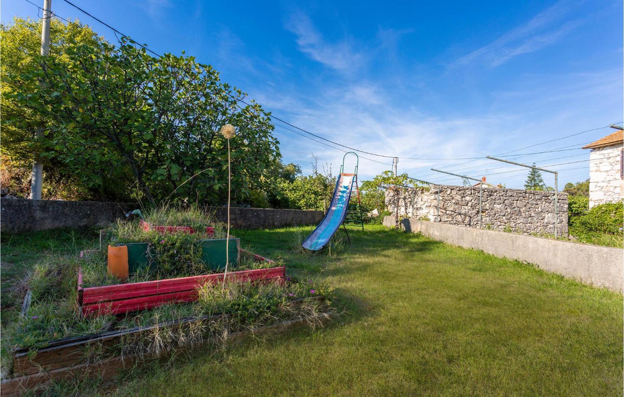 Beautiful Apartment In Malinska With Wifi Exterior foto